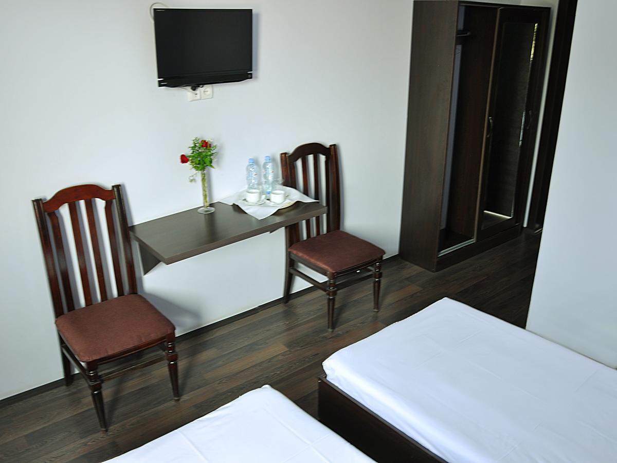 Grand Hotel Tiflis Dış mekan fotoğraf