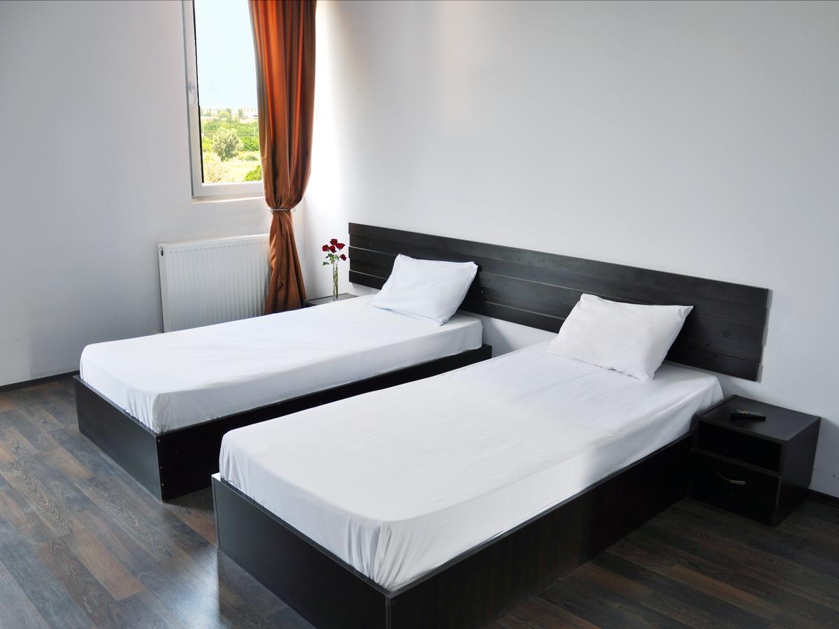 Grand Hotel Tiflis Dış mekan fotoğraf
